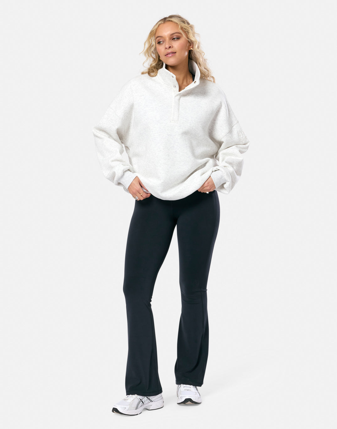 Snap Collar Sierra Sweatshirt in White Marl