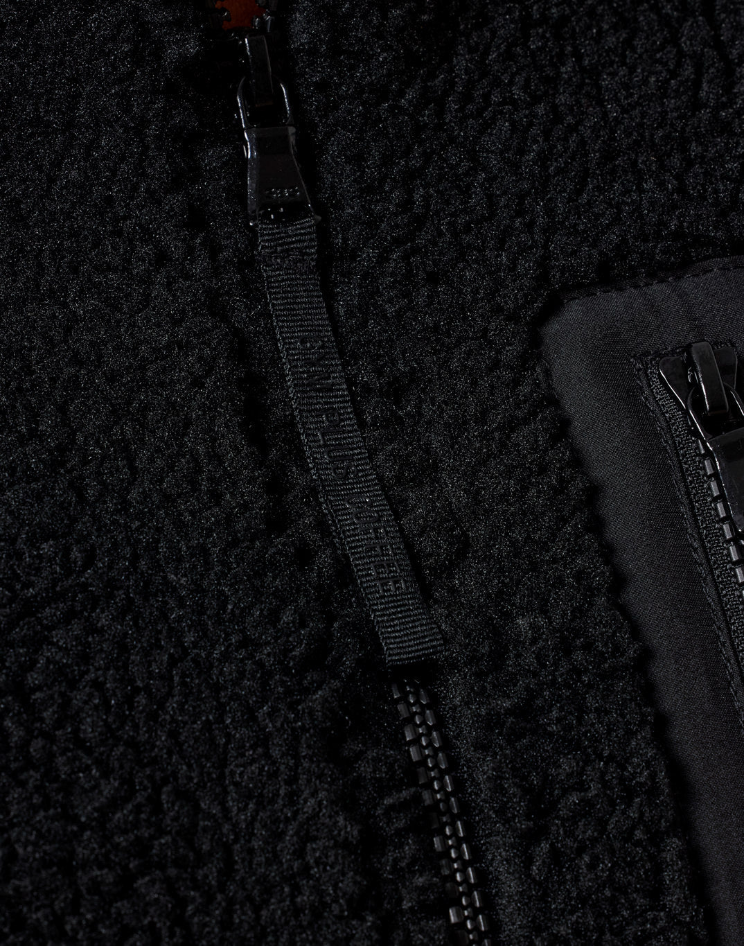 Industry Fleece Gilet in Black