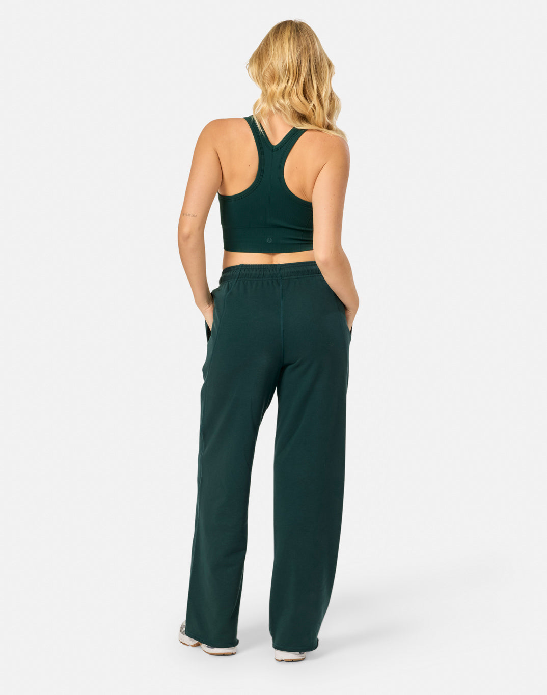 Clubhouse Wide Leg Jogger in Amazon Green