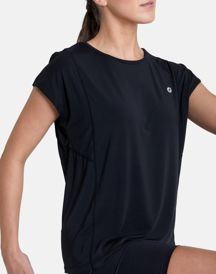 Adaptive Tee in Black - T-Shirts - Gym+Coffee IE